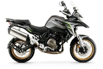 QJMotor SRT 700X