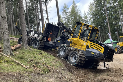 HSM 208F 14 tun se svahovým navijákem
